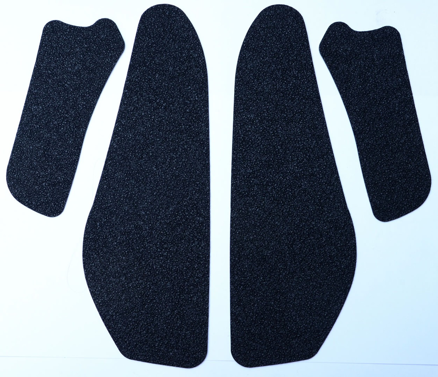 R&G Racing Tank Traction 4-Grip Kit for the Triumph Daytona 955I '02-'06 R&G Racing Tank Traction 4-Grip Kit for the Triumph Daytona 955I '02-'06